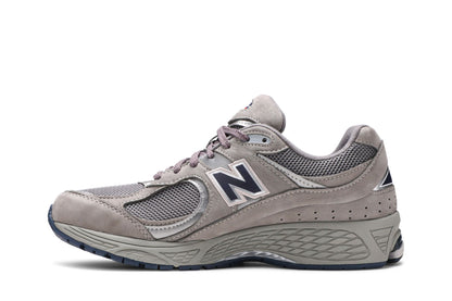 New Balance 2002R Light Grey sneaker afbeelding 3 - stylecode ML2002RA