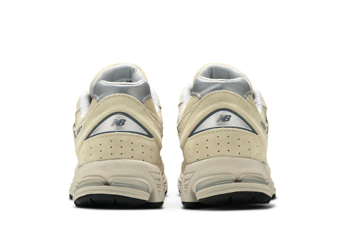 New Balance 2002R Bone Light Aluminum sneaker afbeelding 6 - stylecode ML2002RE