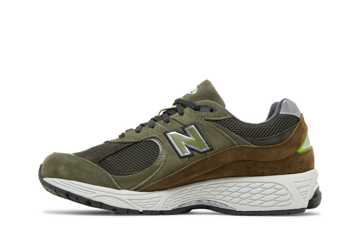 New Balance 2002R Camo Green Nettle Green sneaker afbeelding 3 - stylecode ML2002RG