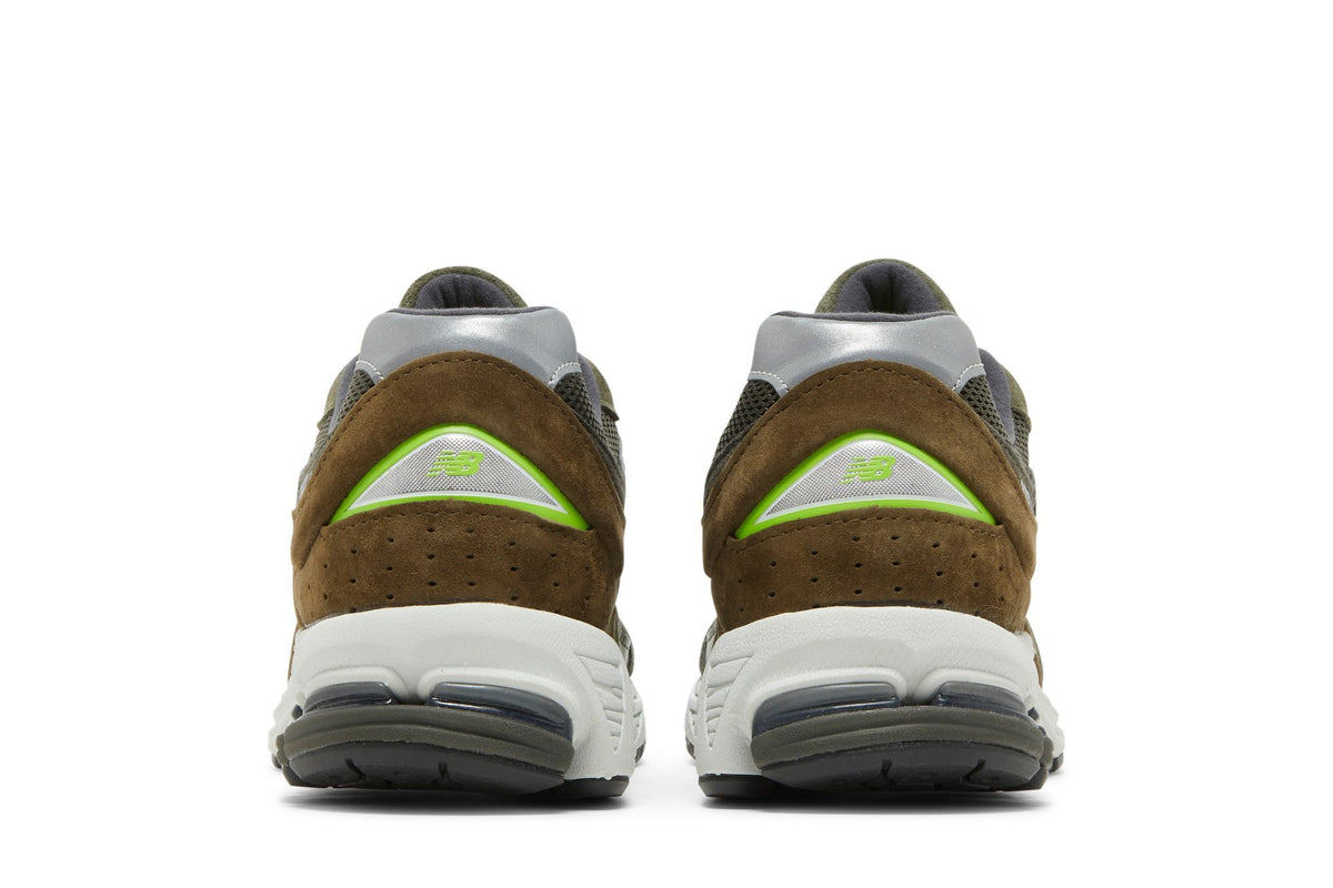 New Balance 2002R Camo Green Nettle Green sneaker afbeelding 6 - stylecode ML2002RG