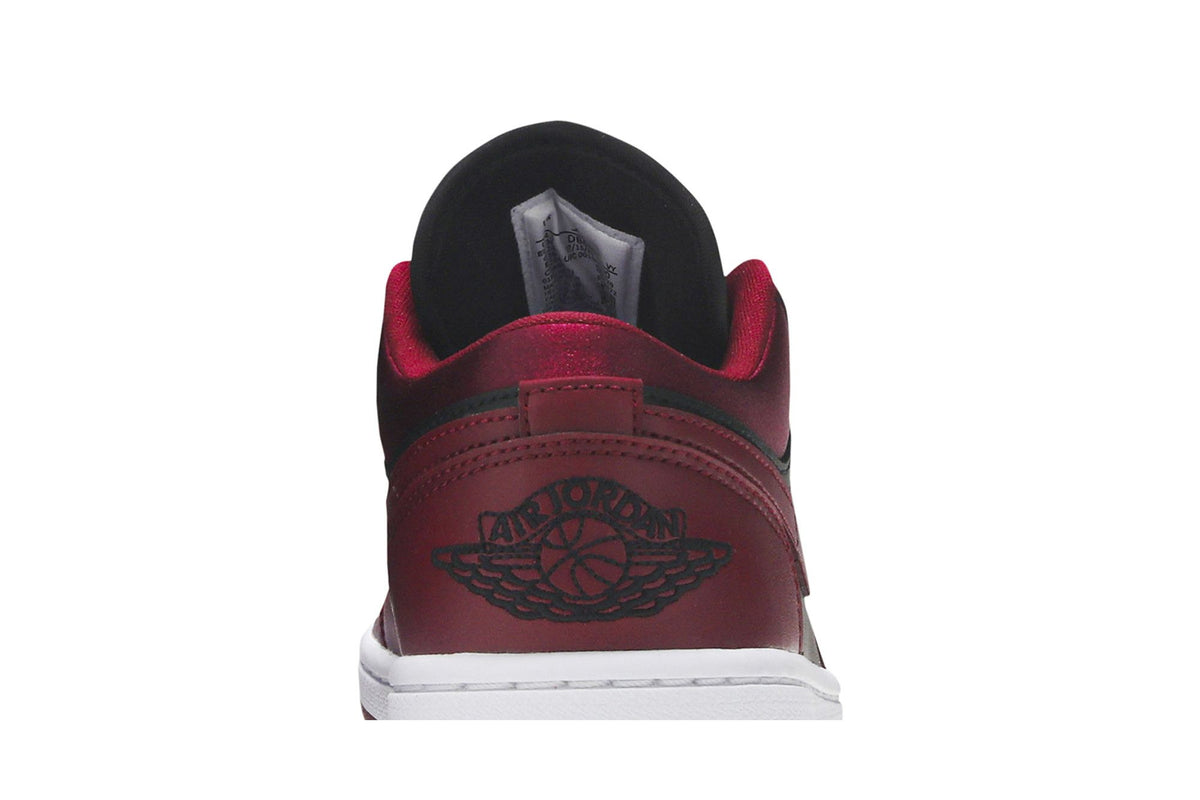 Jordan 1 Low Dark Beetroot Black (Women's) sneaker afbeelding 7 - stylecode DB6491-600