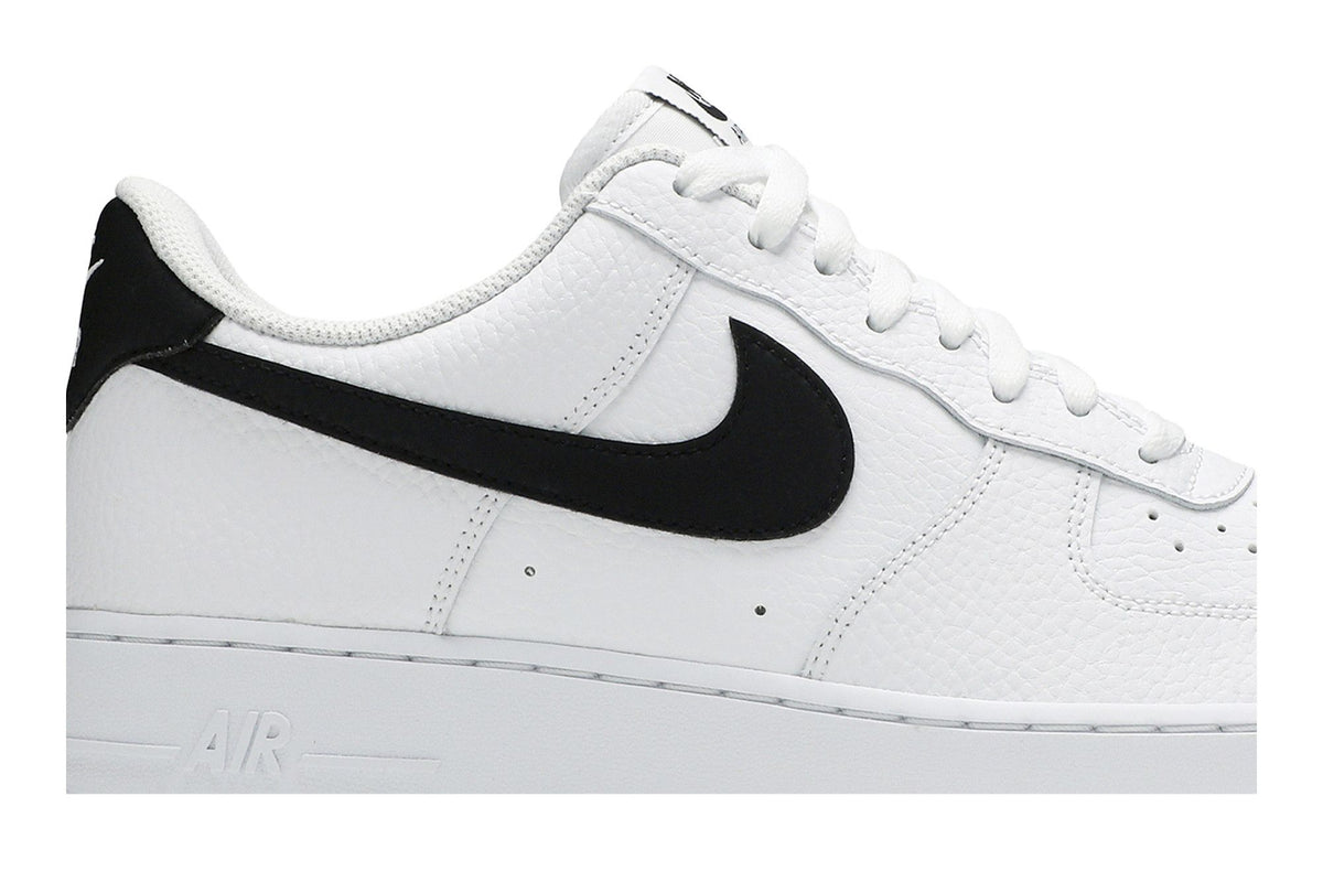 Nike Air Force 1 Low '07 White Black Pebbled Leather sneaker afbeelding 2 - stylecode CT2302-100