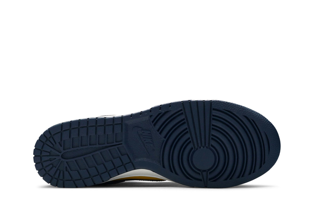 Nike Dunk Low Michigan (2021) sneaker afbeelding 4 - stylecode DD1391-700