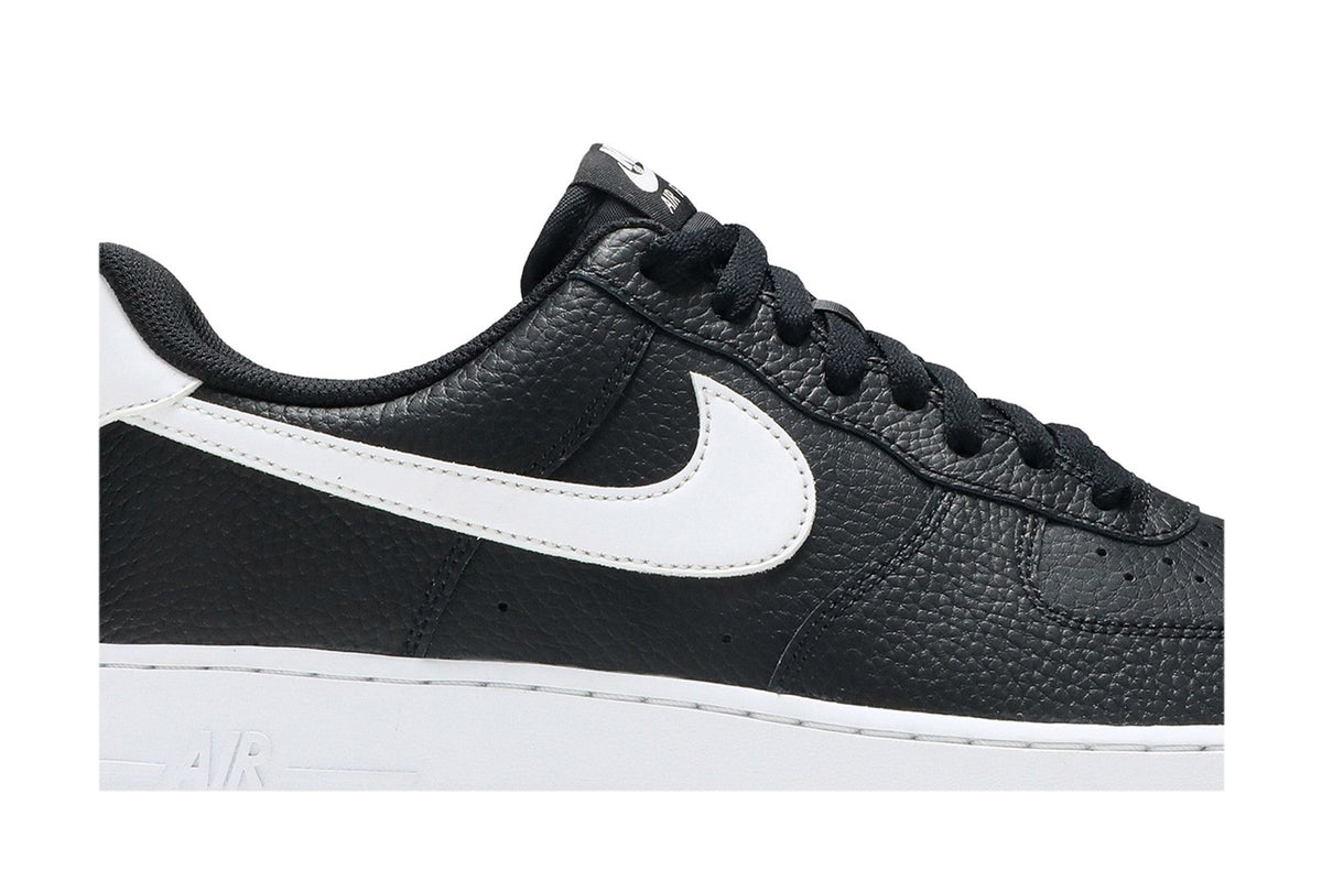 Nike Air Force 1 Low '07 Black White Pebbled Leather sneaker afbeelding 2 - stylecode CT2302-002