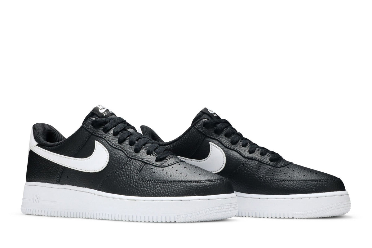 Nike Air Force 1 Low '07 Black White Pebbled Leather sneaker afbeelding 8 - stylecode CT2302-002