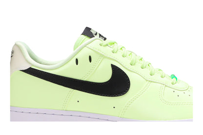 Nike Air Force 1 Low '07 Glow in the Dark (Women's) sneaker afbeelding 2 - stylecode CT3228-701