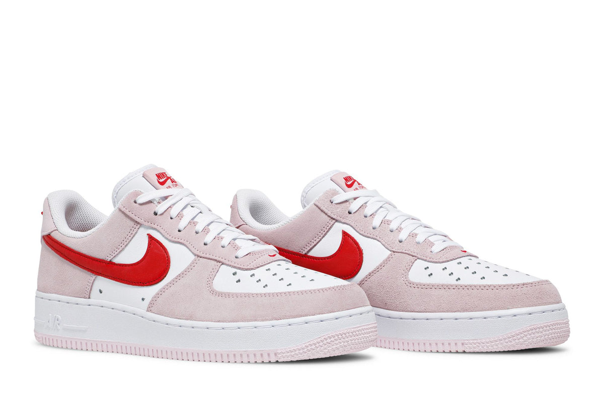 Nike Air Force 1 Low '07 QS Valentine's Day Love Letter sneaker afbeelding 8 - stylecode DD3384-600