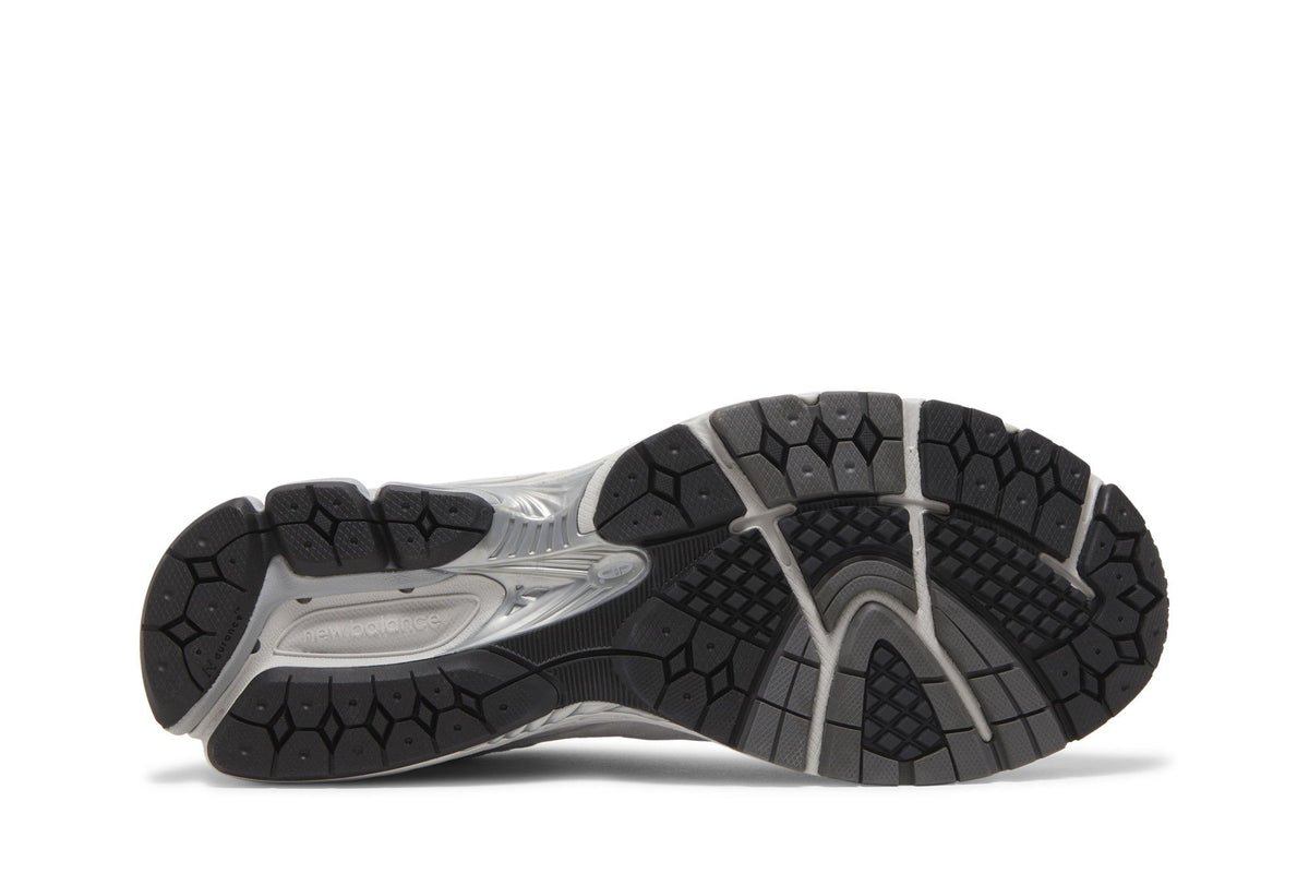 New Balance 2002R Grey sneaker afbeelding 4 - stylecode ML2002R0