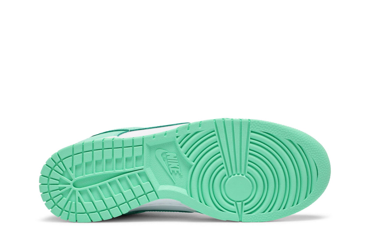 Nike Dunk Low Green Glow (Women's) sneaker afbeelding 4 - stylecode DD1503-105