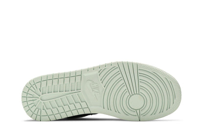Jordan 1 Low SE Barely Green (Women's) sneaker afbeelding 4 - stylecode CZ0776-300