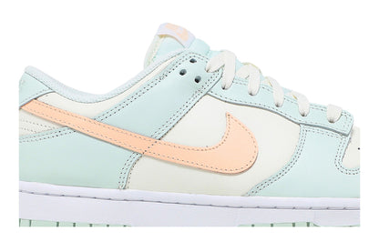 Nike Dunk Low Barely Green (Women's) sneaker afbeelding 2 - stylecode DD1503-104