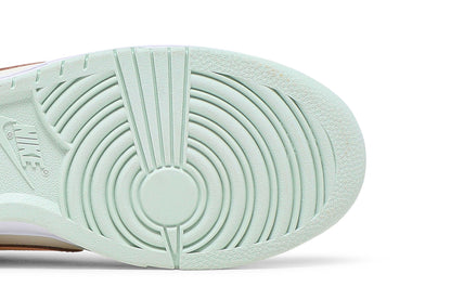 Nike Dunk Low Barely Green (Women's) sneaker afbeelding 5 - stylecode DD1503-104