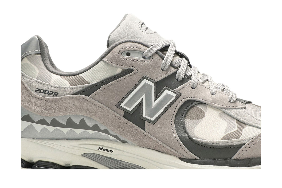 New Balance 2002R BAPE Grey sneaker afbeelding 2 - stylecode M2002RBG