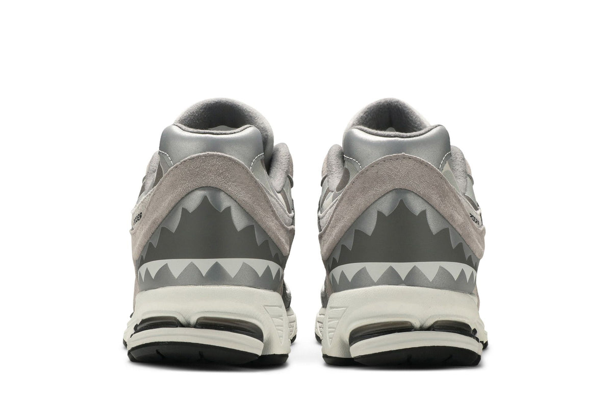 New Balance 2002R BAPE Grey sneaker afbeelding 6 - stylecode M2002RBG