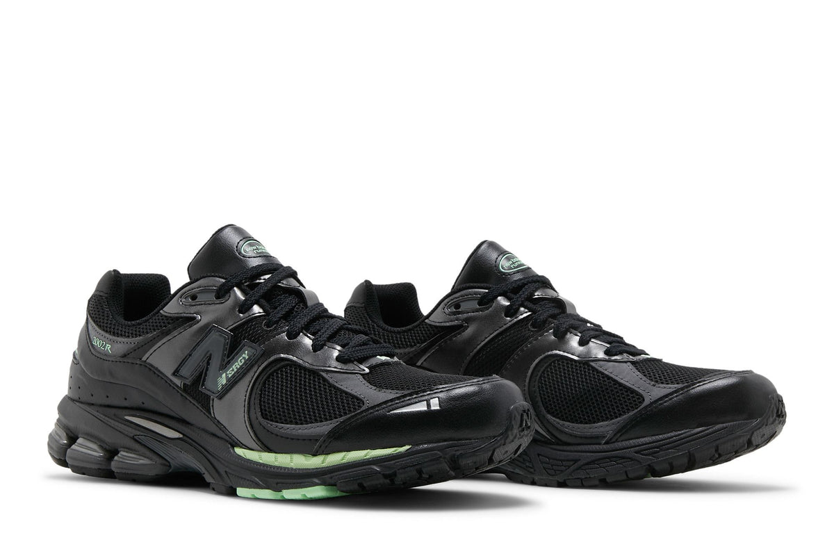 New Balance 2002R Black Silver Green sneaker afbeelding 8 - stylecode M2002RLD