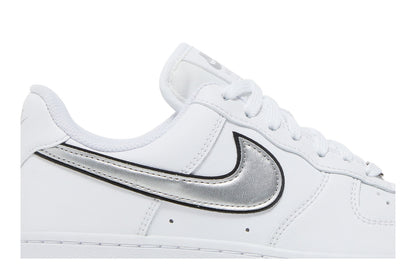 Nike Air Force 1 Low '07 Essential White Metallic Silver Black (Women's) sneaker afbeelding 2 - stylecode DD1523-100