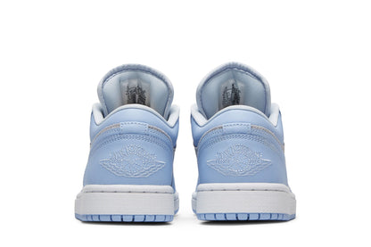Jordan 1 Low Football Grey Aluminum (Women's) sneaker afbeelding 6 - stylecode DC0774-050