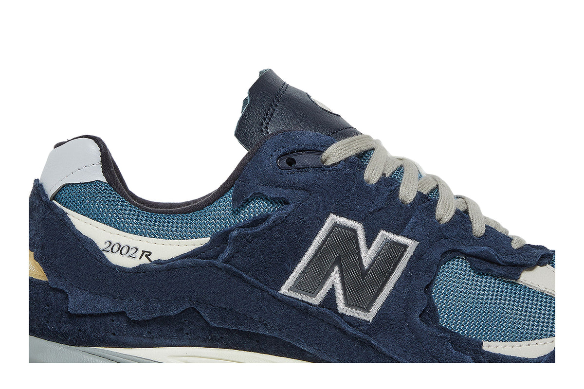 New Balance 2002R Protection Pack Dark Navy sneaker afbeelding 2 - stylecode M2002RDF