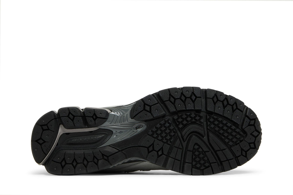 New Balance 2002R Grey Black JD Sports Exclusive sneaker afbeelding 4 - stylecode M2002RC1
