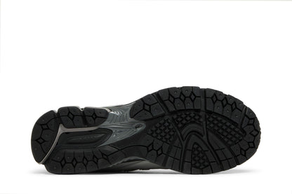 New Balance 2002R Grey Black JD Sports Exclusive sneaker afbeelding 4 - stylecode M2002RC1