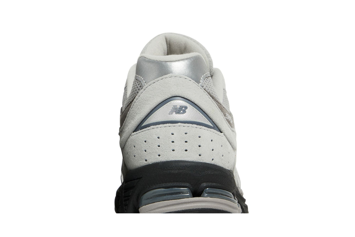 New Balance 2002R Grey Black JD Sports Exclusive sneaker afbeelding 7 - stylecode M2002RC1
