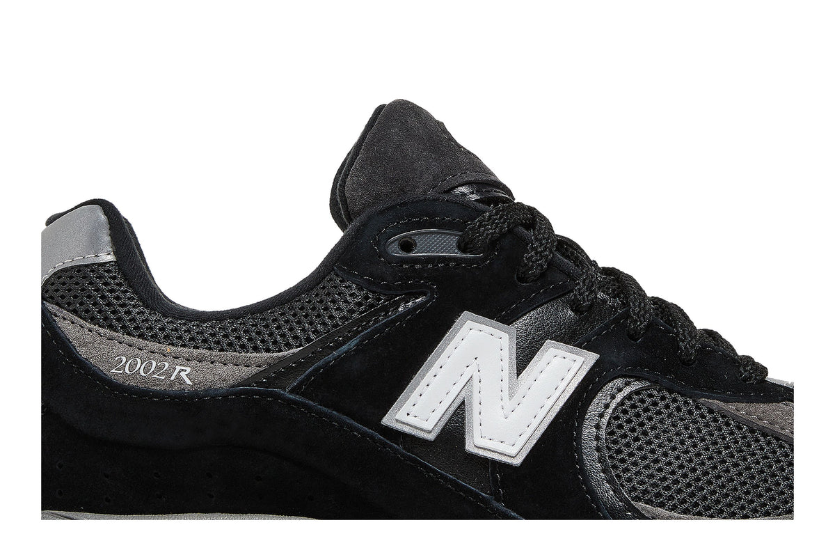 New Balance 2002R Black Dark Grey White sneaker afbeelding 2 - stylecode M2002RR1