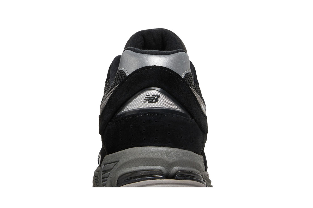 New Balance 2002R Black Dark Grey White sneaker afbeelding 7 - stylecode M2002RR1