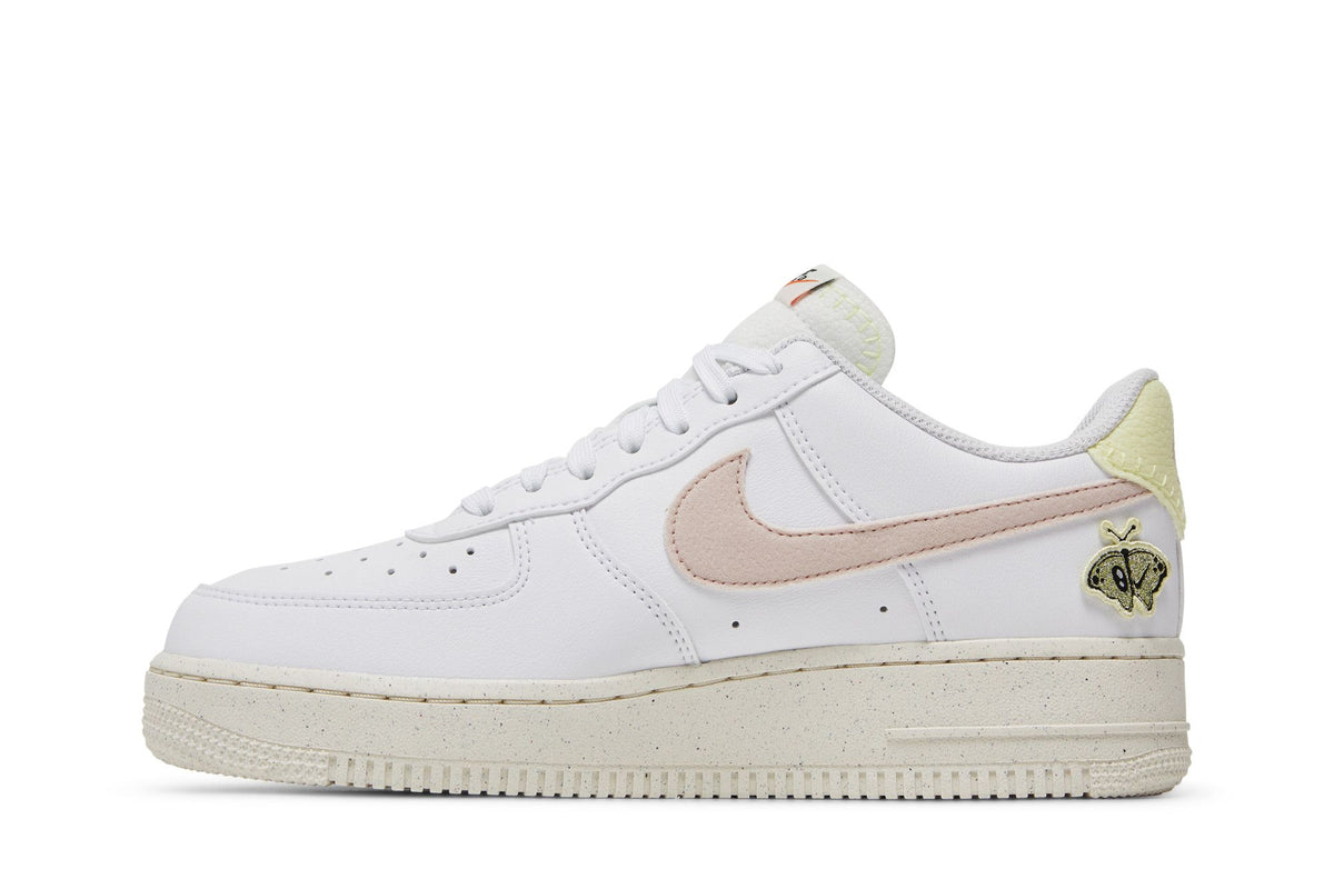 Nike Air Force 1 Low '07 SE Next Nature White Pink Oxford (Women's) sneaker afbeelding 3 - stylecode DJ6377-100