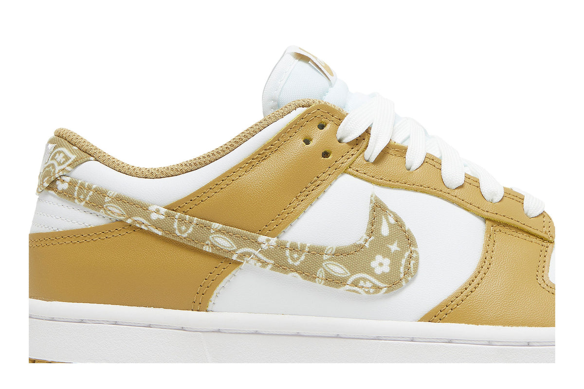 Nike Dunk Low Essential Paisley Pack Barley (Women's) sneaker afbeelding 2 - stylecode DH4401-104