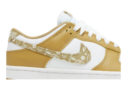 Nike Dunk Low Essential Paisley Pack Barley (Women's) sneaker afbeelding 2 - stylecode DH4401-104