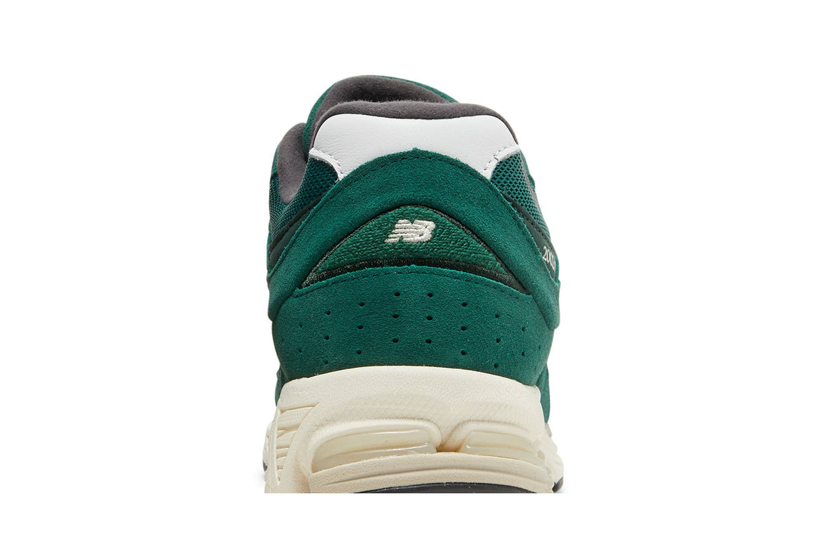 New Balance 2002R Nightwatch Green sneaker afbeelding 7 - stylecode M2002RHB
