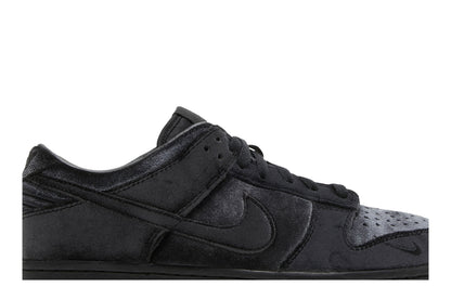 Nike Dunk Low Dover Street Market Triple Black Velvet sneaker afbeelding 2 - stylecode DH2686-002