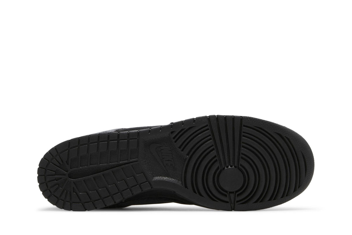 Nike Dunk Low Dover Street Market Triple Black Velvet sneaker afbeelding 4 - stylecode DH2686-002