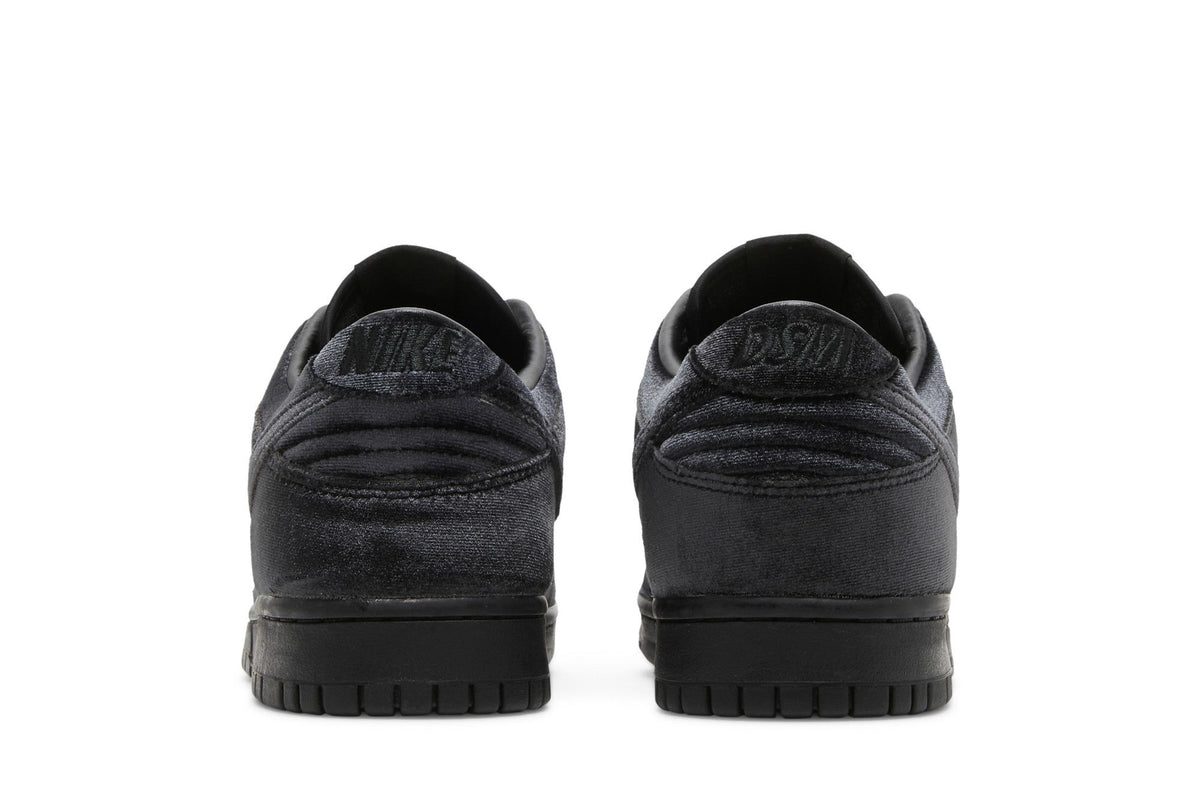Nike Dunk Low Dover Street Market Triple Black Velvet sneaker afbeelding 6 - stylecode DH2686-002