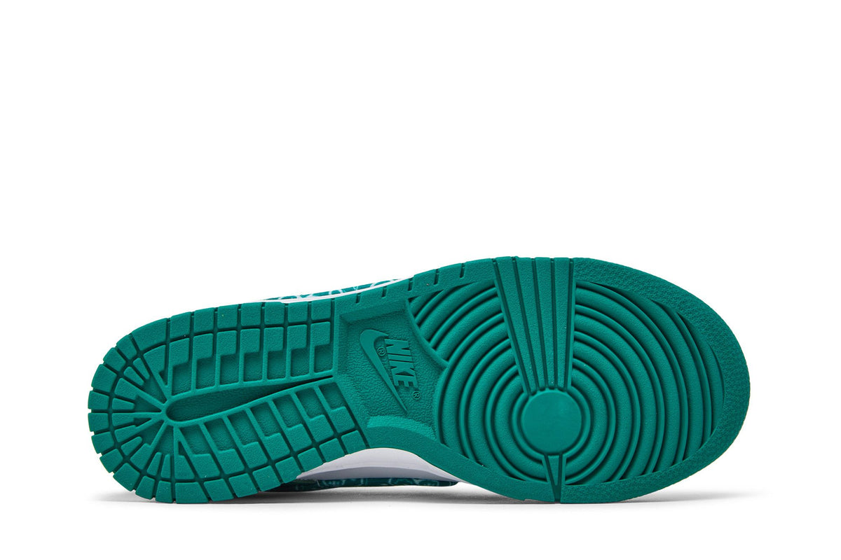 Nike Dunk Low Essential Paisley Pack Green (Women's) sneaker afbeelding 4 - stylecode DH4401-102