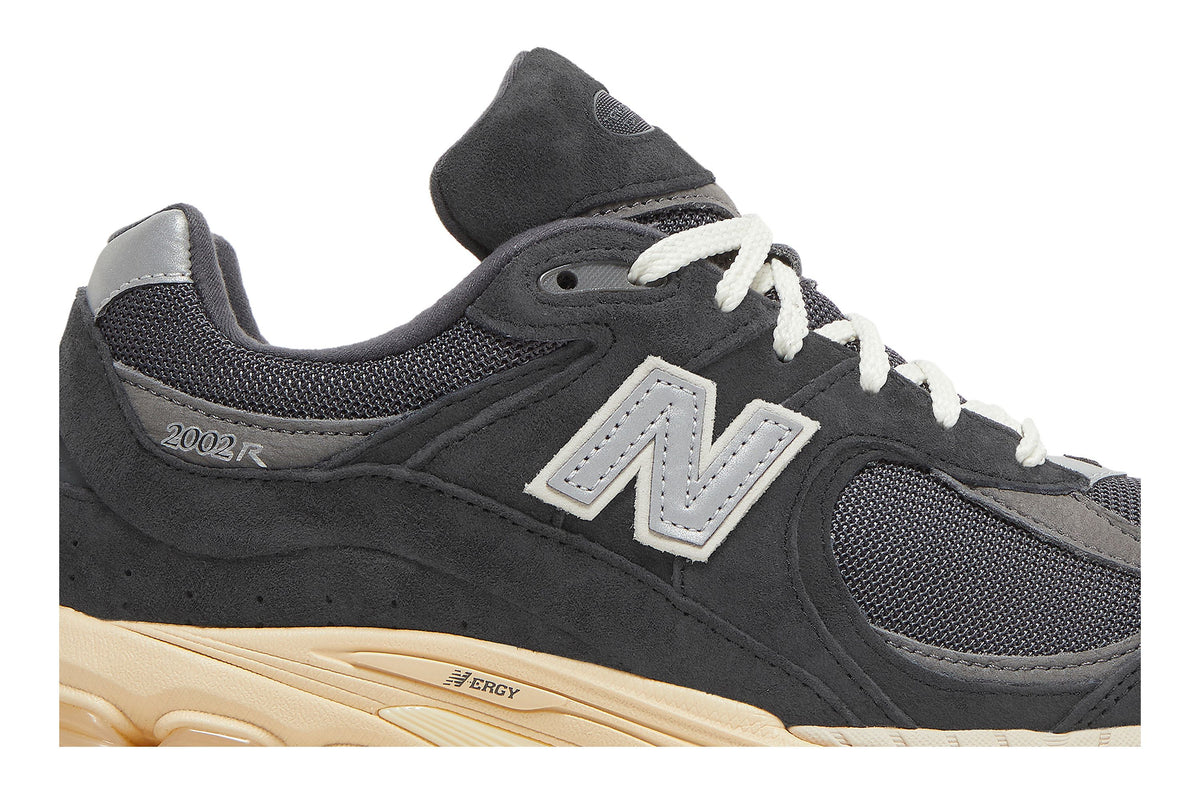 New Balance 2002R Black Dark Grey sneaker afbeelding 2 - stylecode M2002RHO