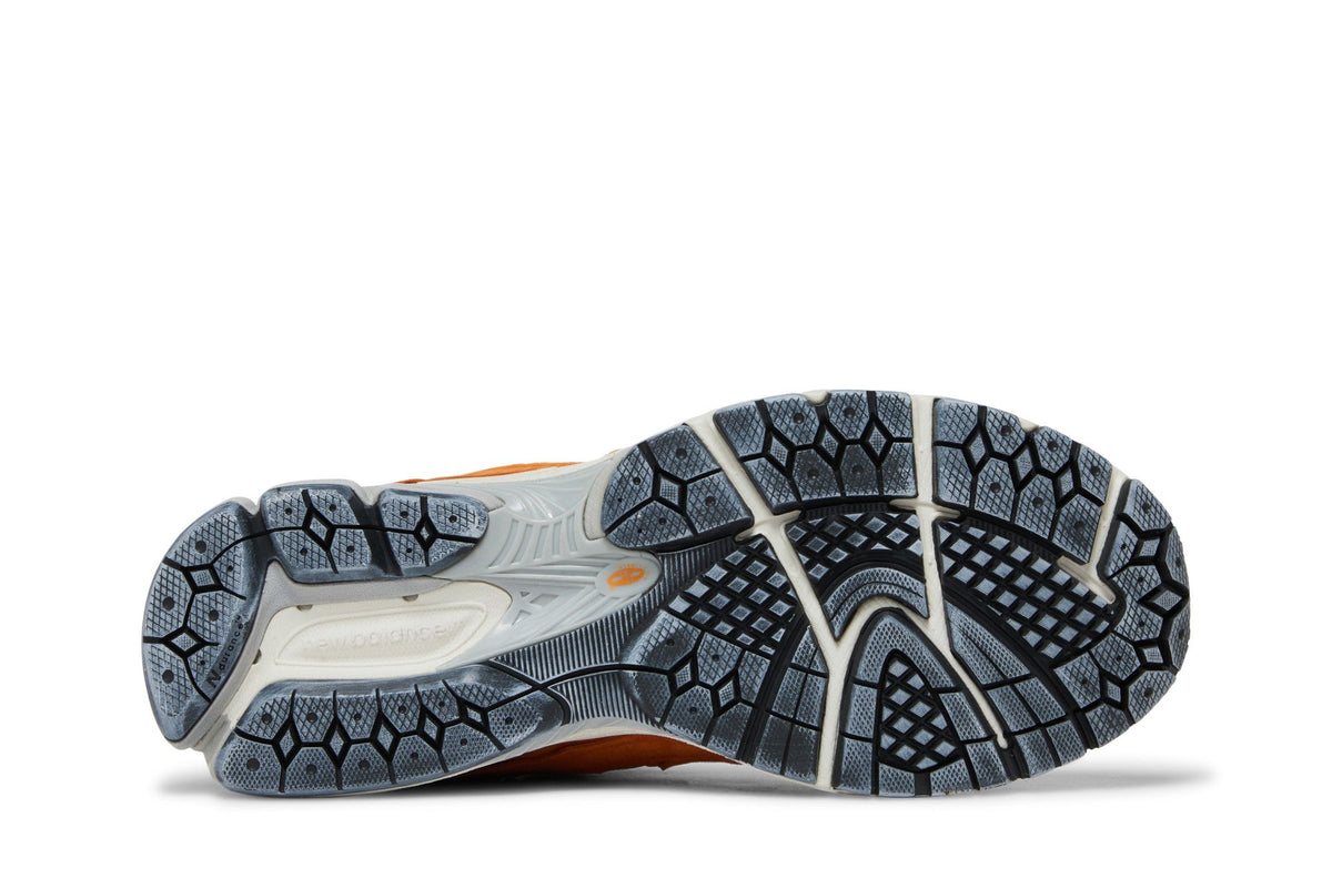 New Balance 2002R Protection Pack Vintage Orange sneaker afbeelding 4 - stylecode M2002RDE