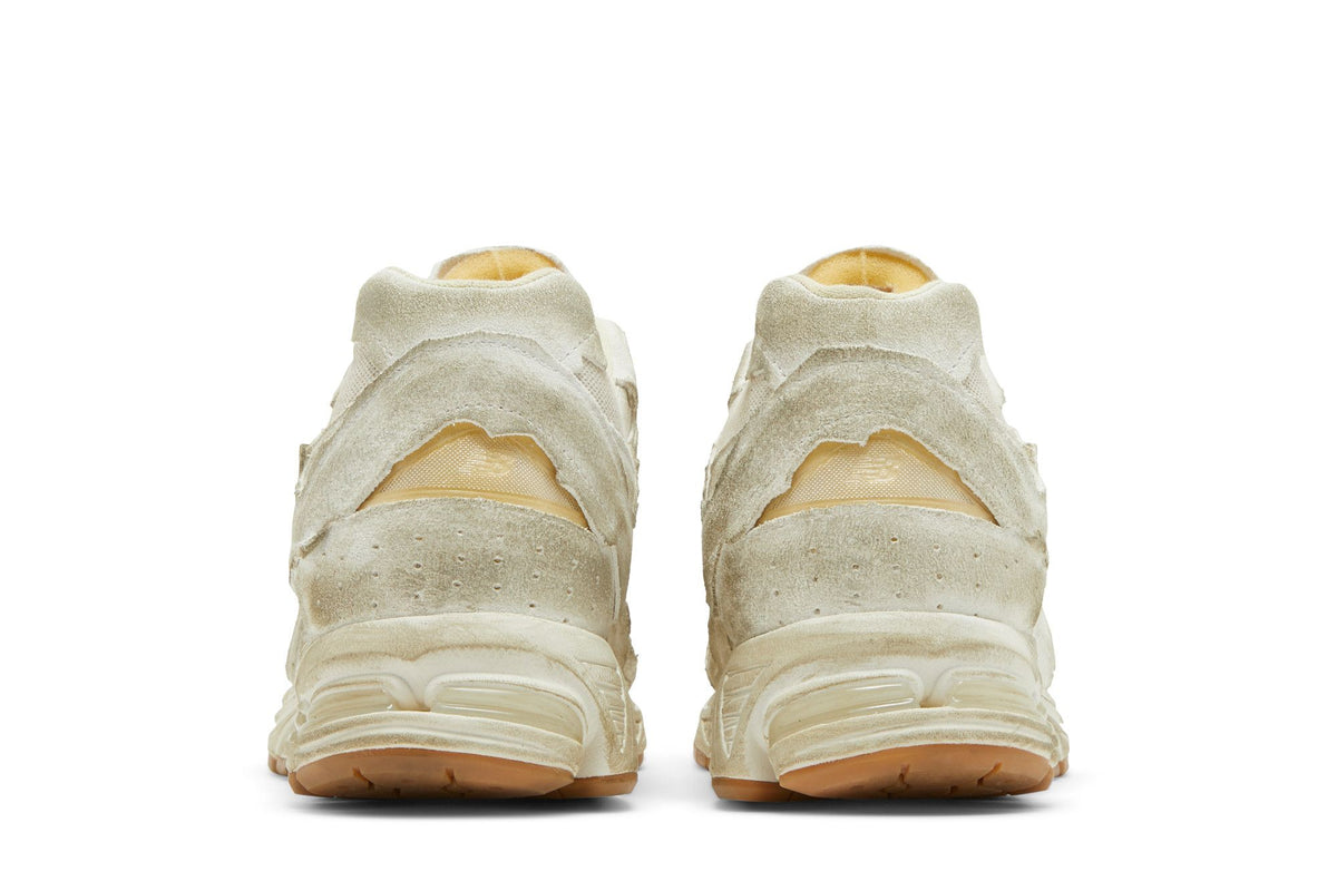 New Balance 2002R Protection Pack Distressed sneaker afbeelding 6 - stylecode M2002RDG