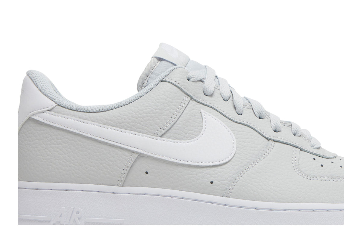 Nike Air Force 1 Low 07 Pebbled Pure Platinum sneaker afbeelding 2 - stylecode CT2302-003