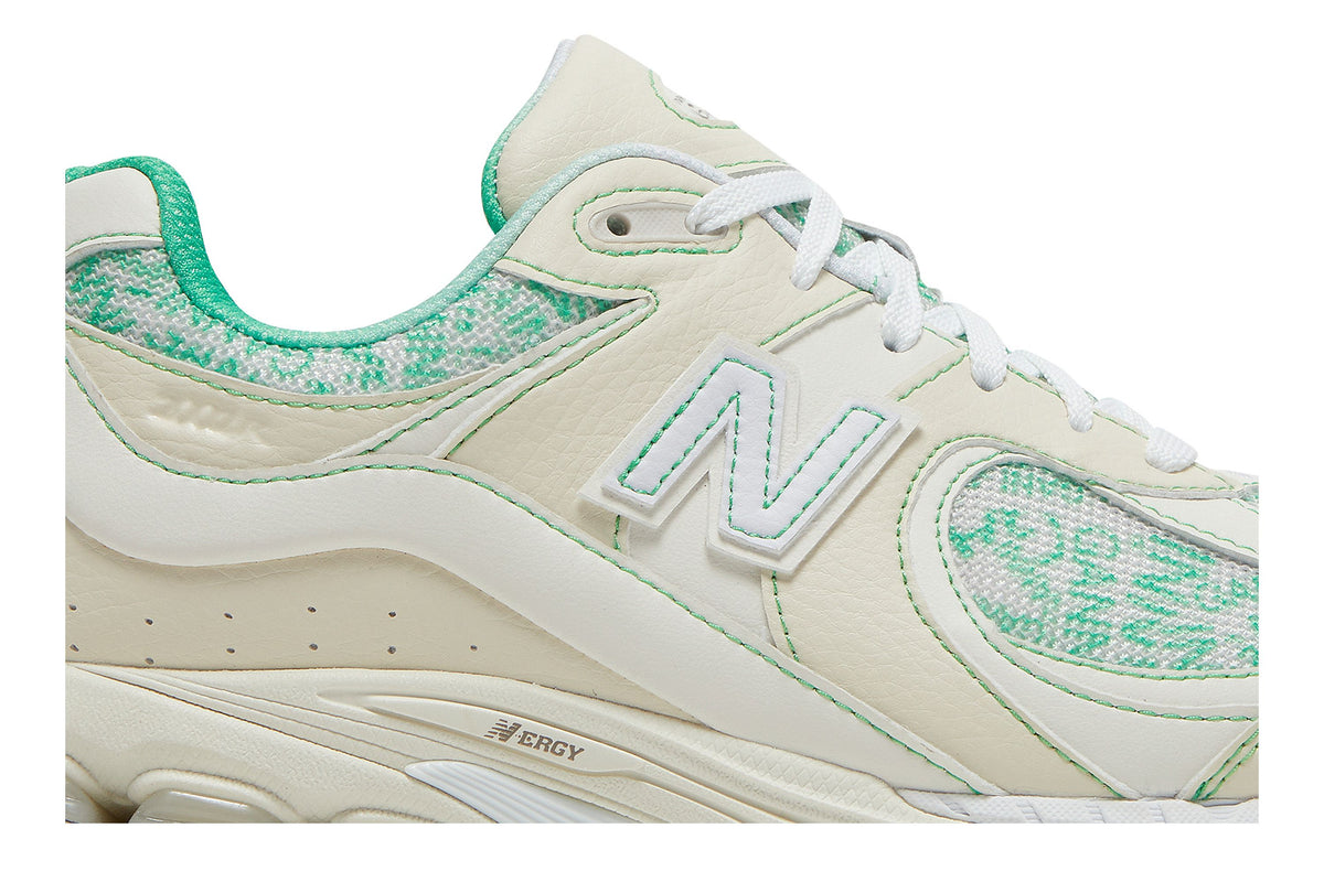 New Balance 2002R GANNI Turtledove sneaker afbeelding 2 - stylecode M2002RGC