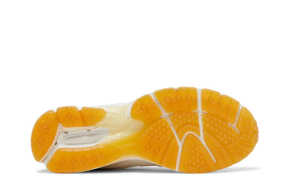 New Balance 2002R Joe Freshgoods Conversations Amongst Us sneaker afbeelding 4 - stylecode M2002RJ1