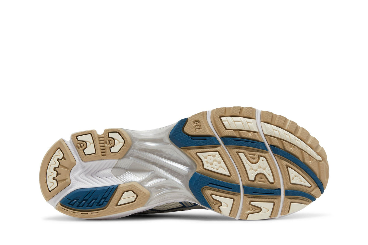 ASICS Gel-Kayano 14 Cream Pure Silver Champagne sneaker afbeelding 4 - stylecode 1201A019-105