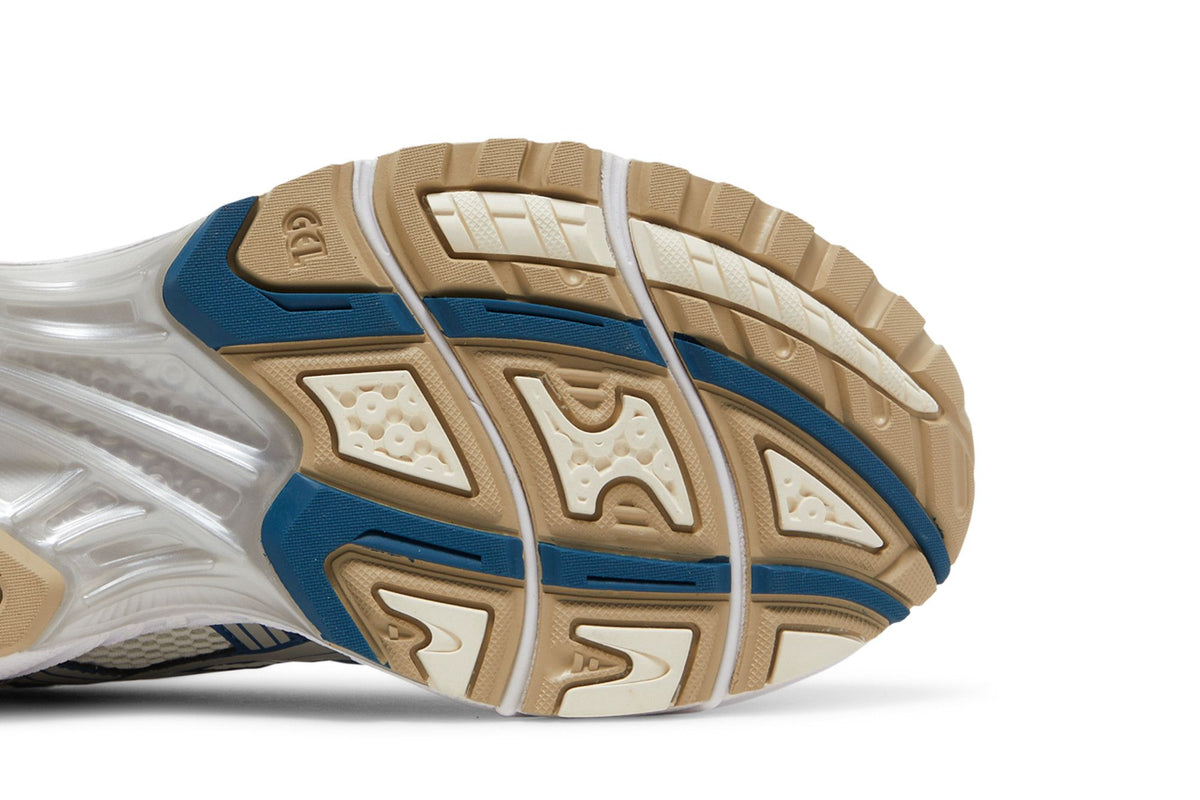 ASICS Gel-Kayano 14 Cream Pure Silver Champagne sneaker afbeelding 5 - stylecode 1201A019-105