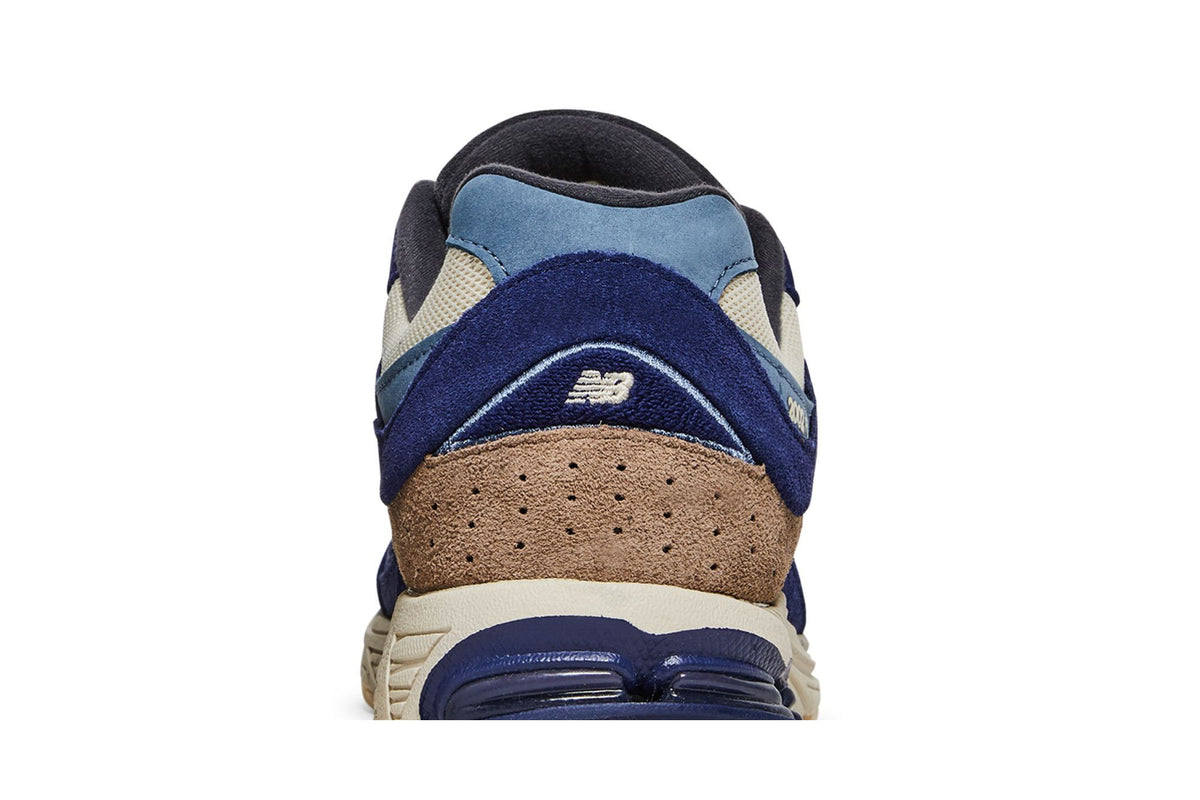 New Balance 2002R Light Cream Purple sneaker afbeelding 7 - stylecode M2002RG