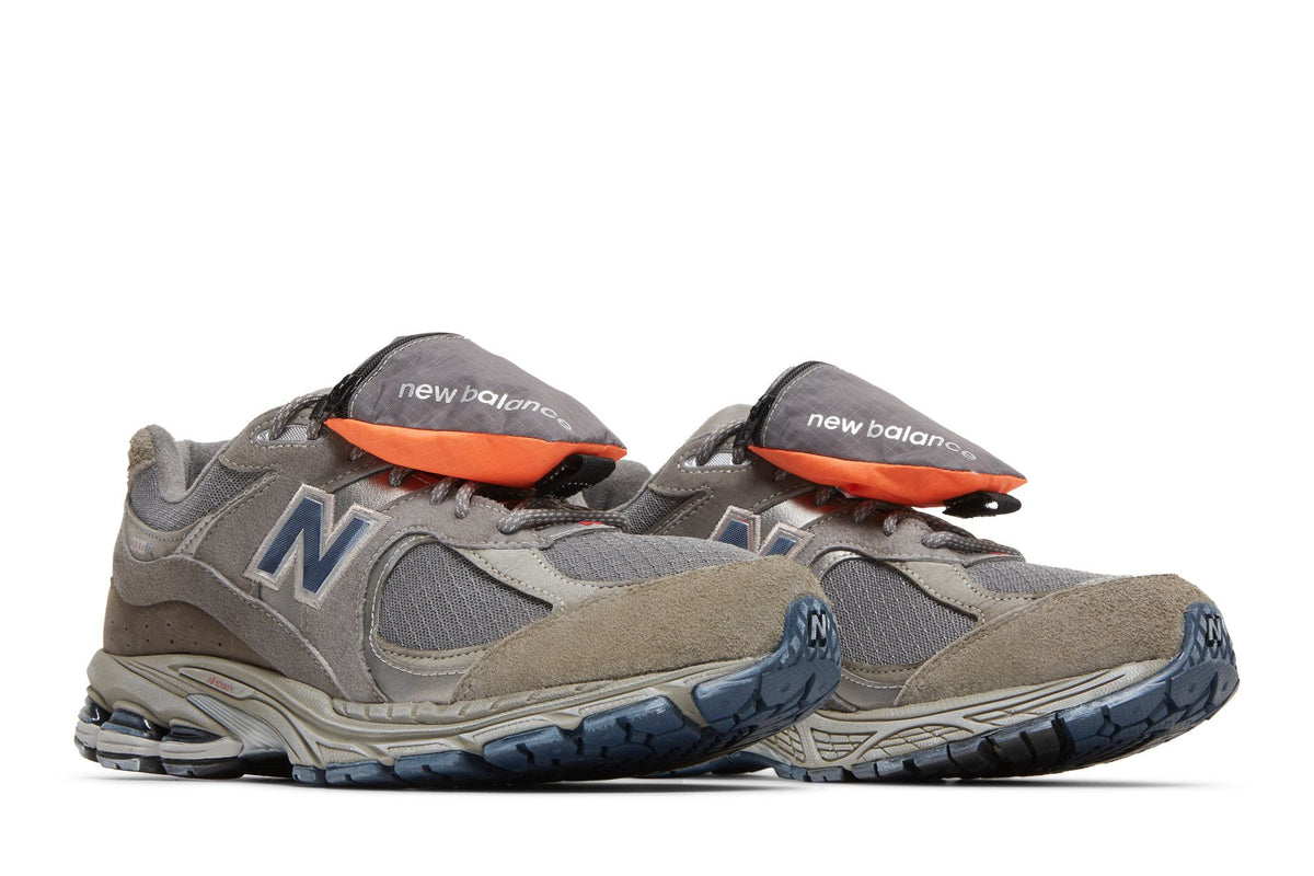 New Balance 2002R Grey Brown Pouch sneaker afbeelding 8 - stylecode M2002RVA