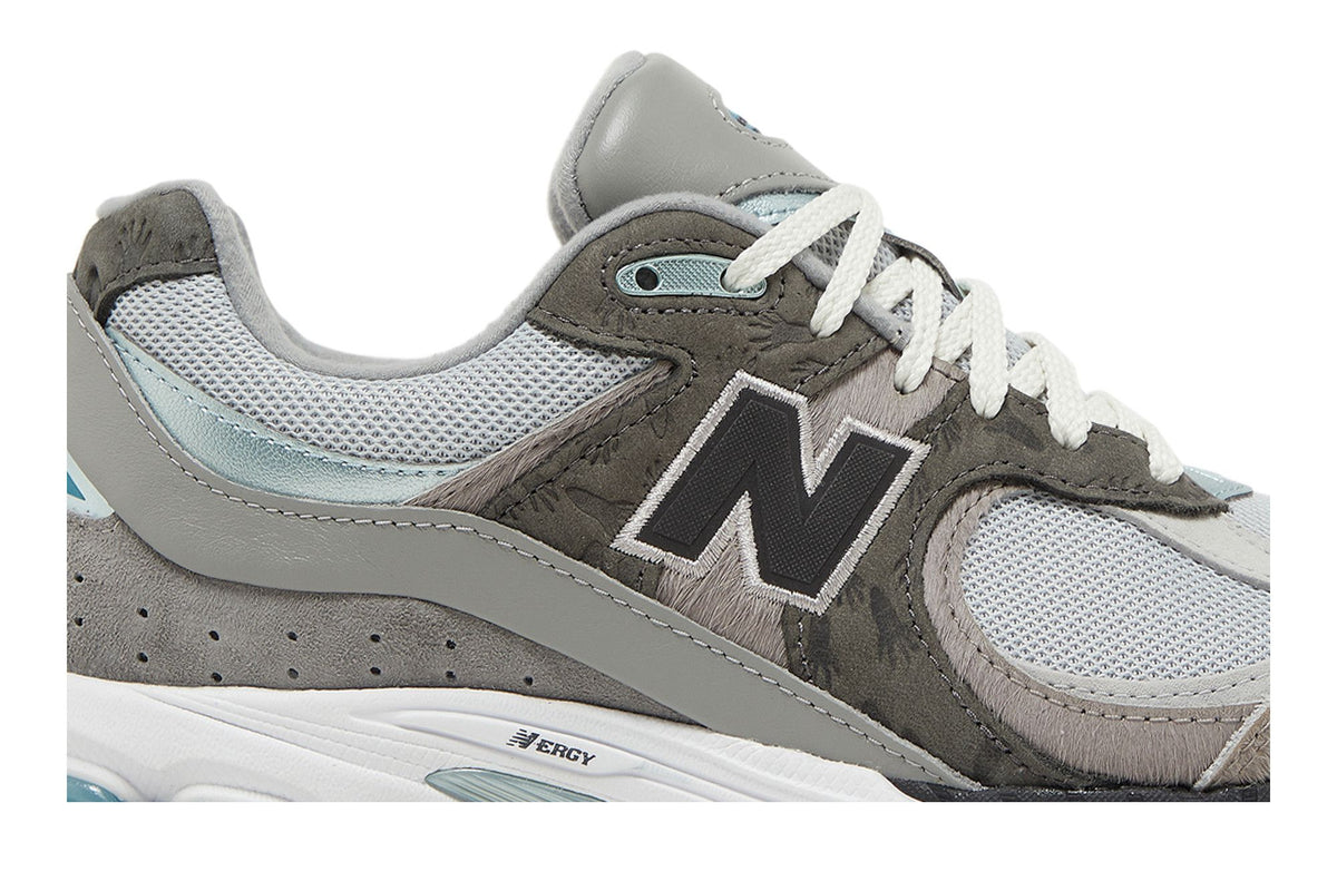 New Balance 2002R atmos Grey Rat sneaker afbeelding 2 - stylecode M2002RAT