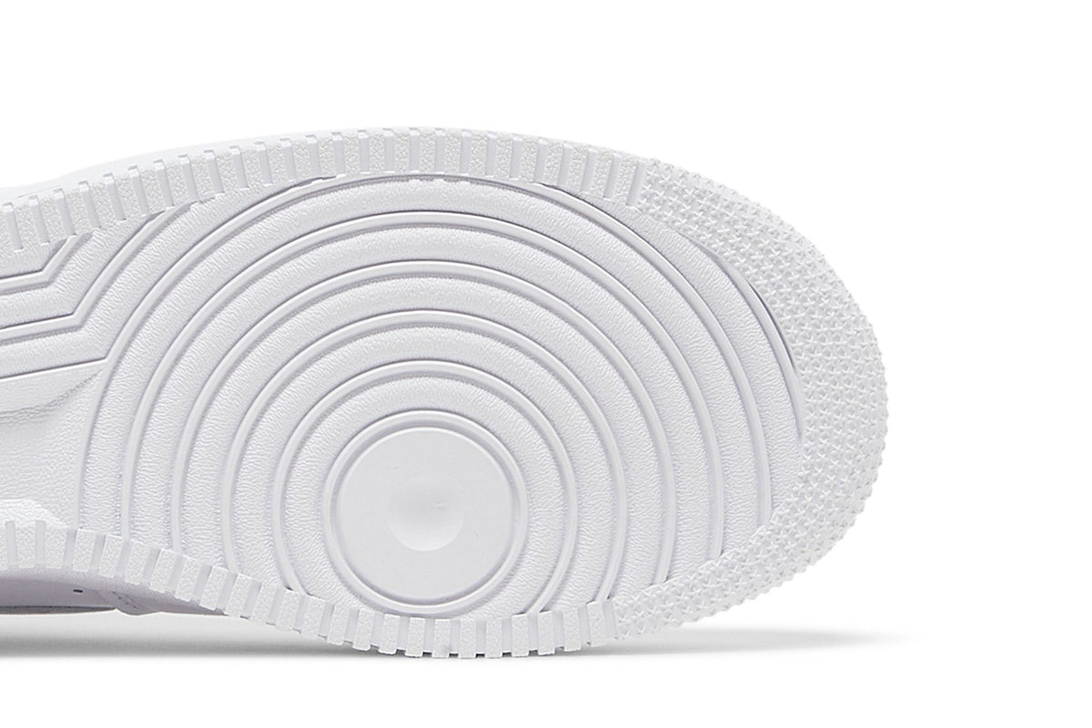 Nike Air Force 1 '07 Low Color of the Month Triple White sneaker afbeelding 5 - stylecode DJ3911-100