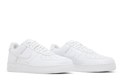 Nike Air Force 1 '07 Low Color of the Month Triple White sneaker afbeelding 8 - stylecode DJ3911-100