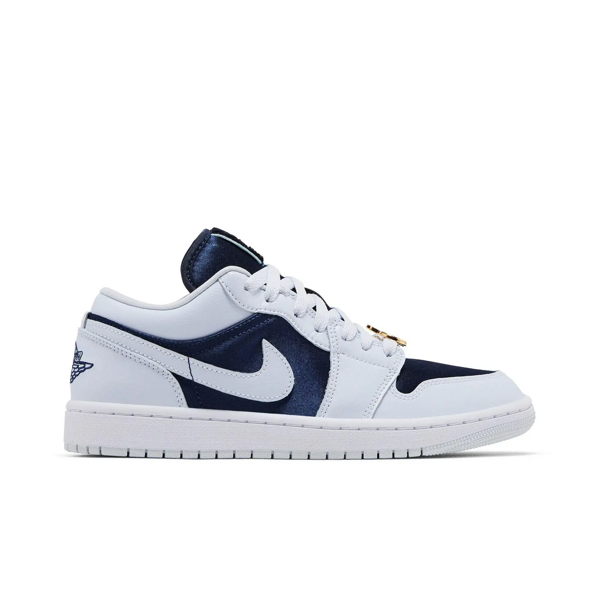 Jordan 1 Low SE Football Grey White Gym Red Midnight Navy (Women's) sneaker 1 - stylecode FZ8778-044