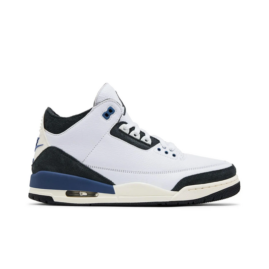 Jordan 3 Retro OG SP A Ma Maniére Diffused Blue Diffused Blue sneaker 1 - stylecode HV8571-100